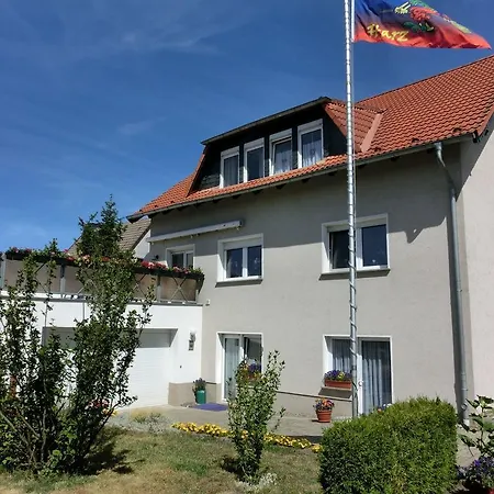Thale Ot Apartment